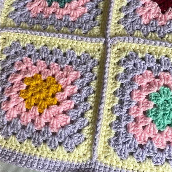 NWT Handmade Afgan Crochet Blanket Throw 55" x 47" - Picture 6 of 9